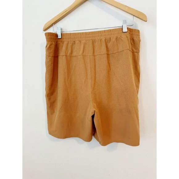 ALO Yoga Men's Athletic Shorts in Mustard - Picture 6 of 7